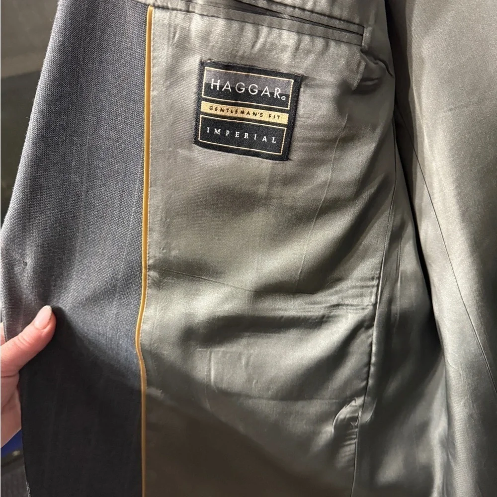 Imperial by Haggar - 2-Button Suit/Sports Coat - Gray w/tan line - Men’s Size 46